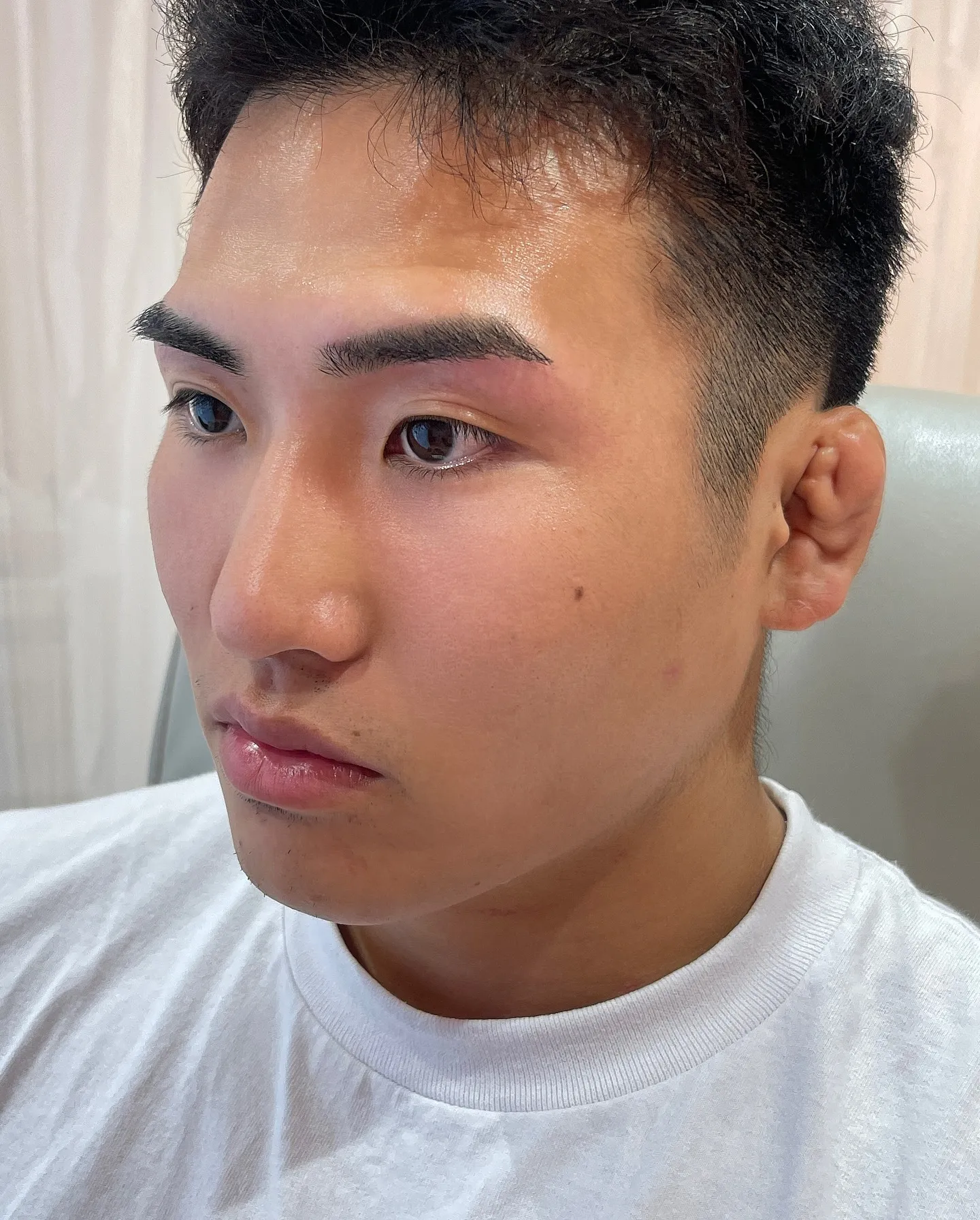 アンバーで眉毛を変えると一気に垢抜けができます✨